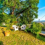 Casa Delle Rose モンテムルロ